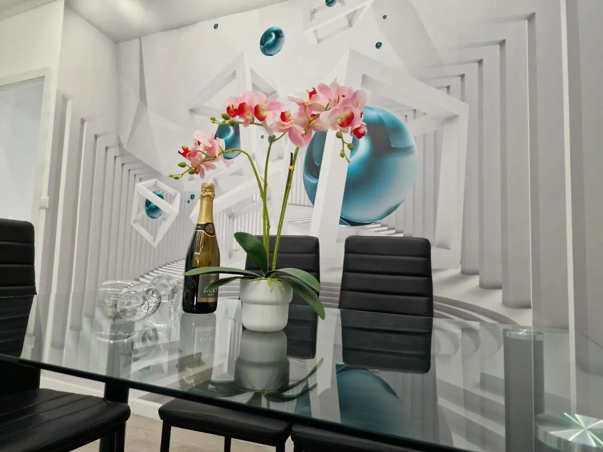 Daniel Beachfront, 2 Rooms Wifi Free 플라야데라스아메리카스