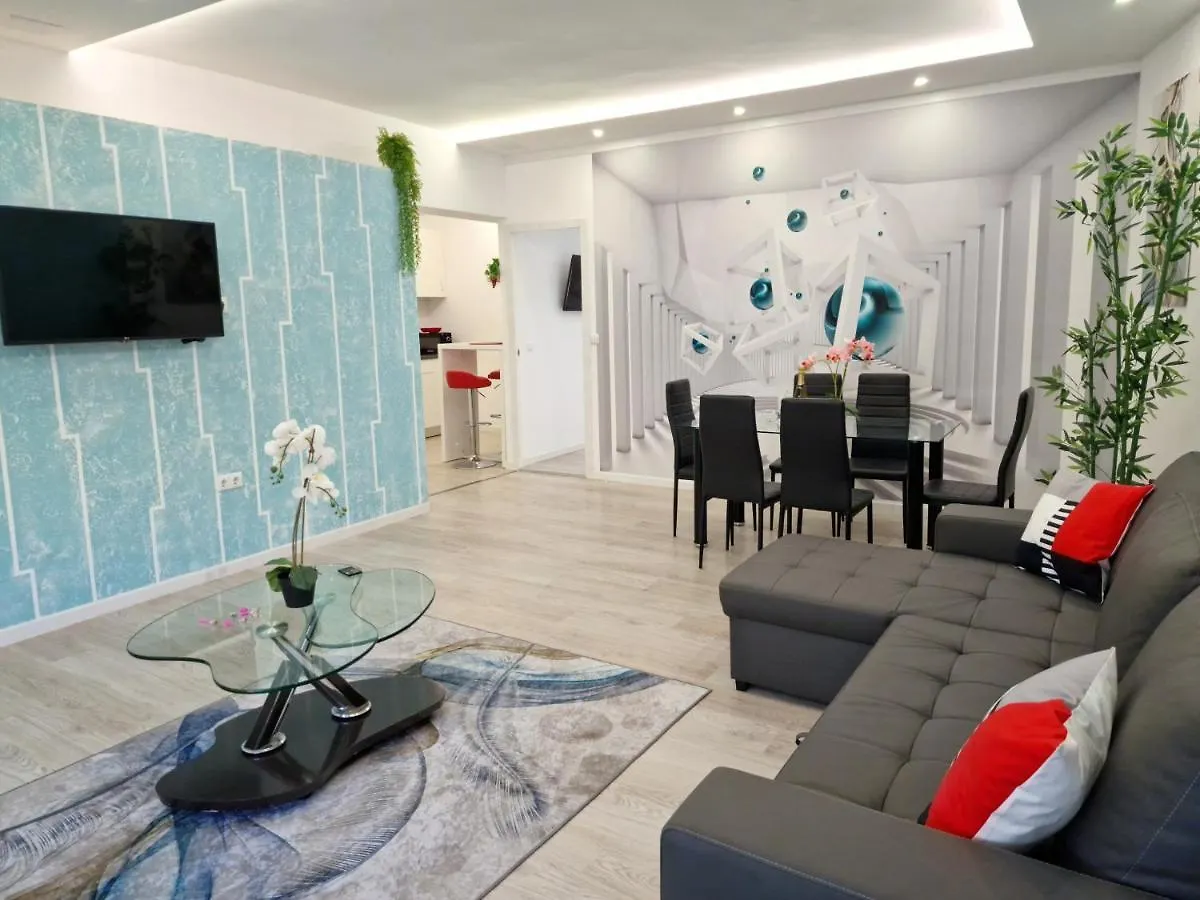 Daniel Beachfront, 2 Rooms Wifi Free 플라야데라스아메리카스