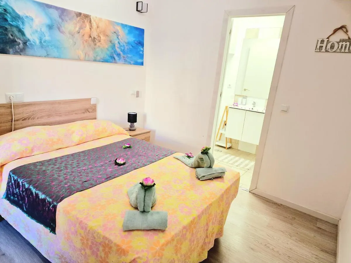 Dom wakacyjny Daniel Beachfront, 2 Rooms Wifi Free Playa de las Americas