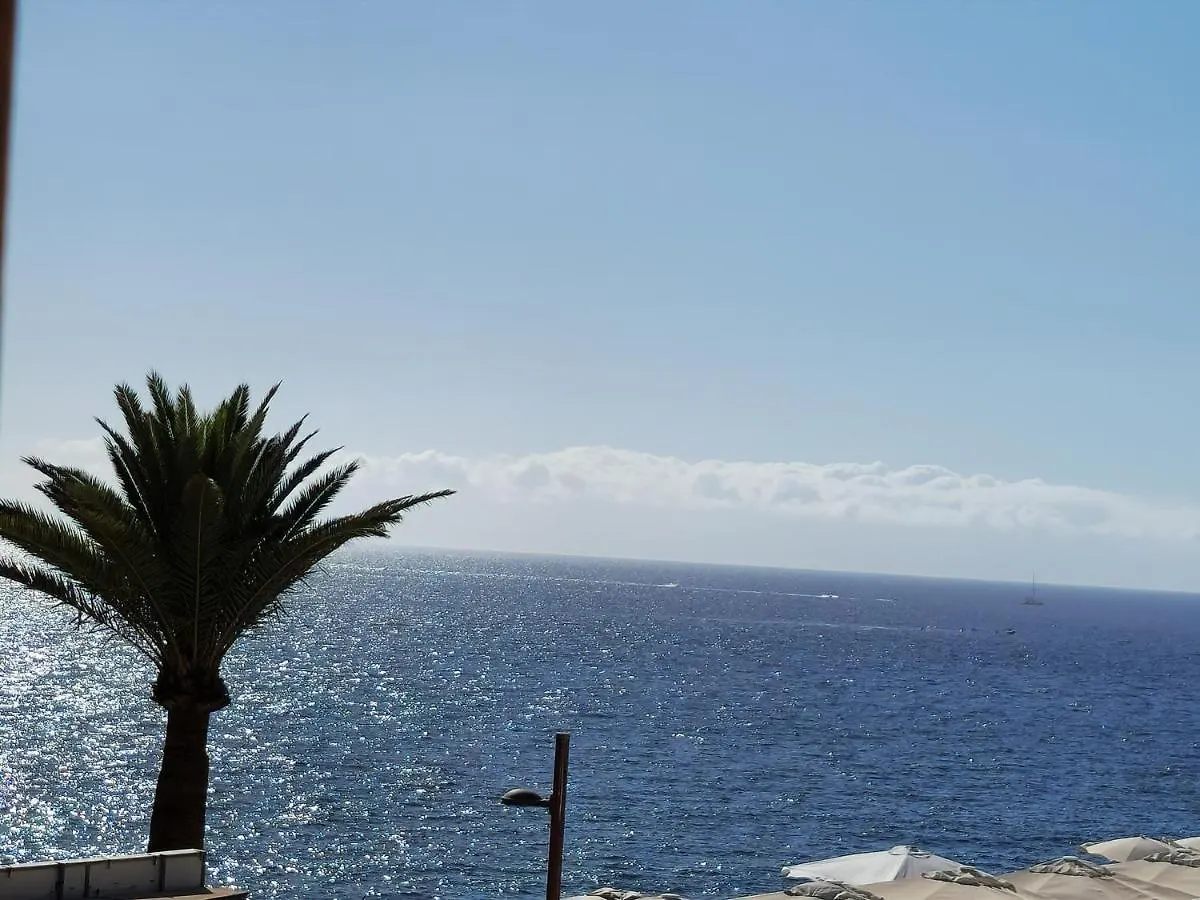 Dom wakacyjny Daniel Beachfront, 2 Rooms Wifi Free Playa de las Americas