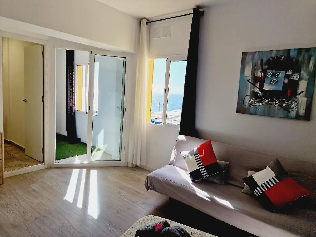 Daniel Beachfront, 2 Rooms Wifi Free Playa de las Americas  Hiszpania